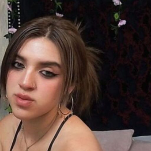ZoeyClarkk naked porn image
