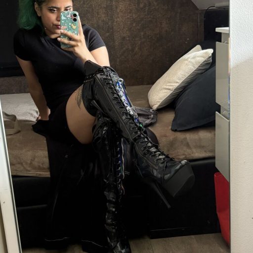 bunnyares pussy show image