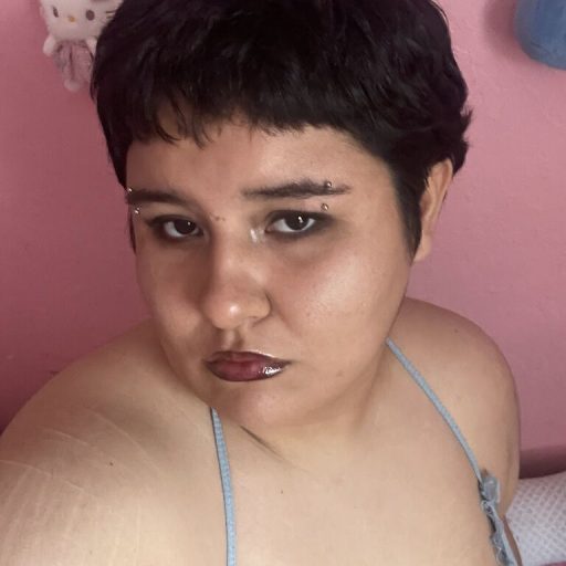 laChunkygirl amateur lush image